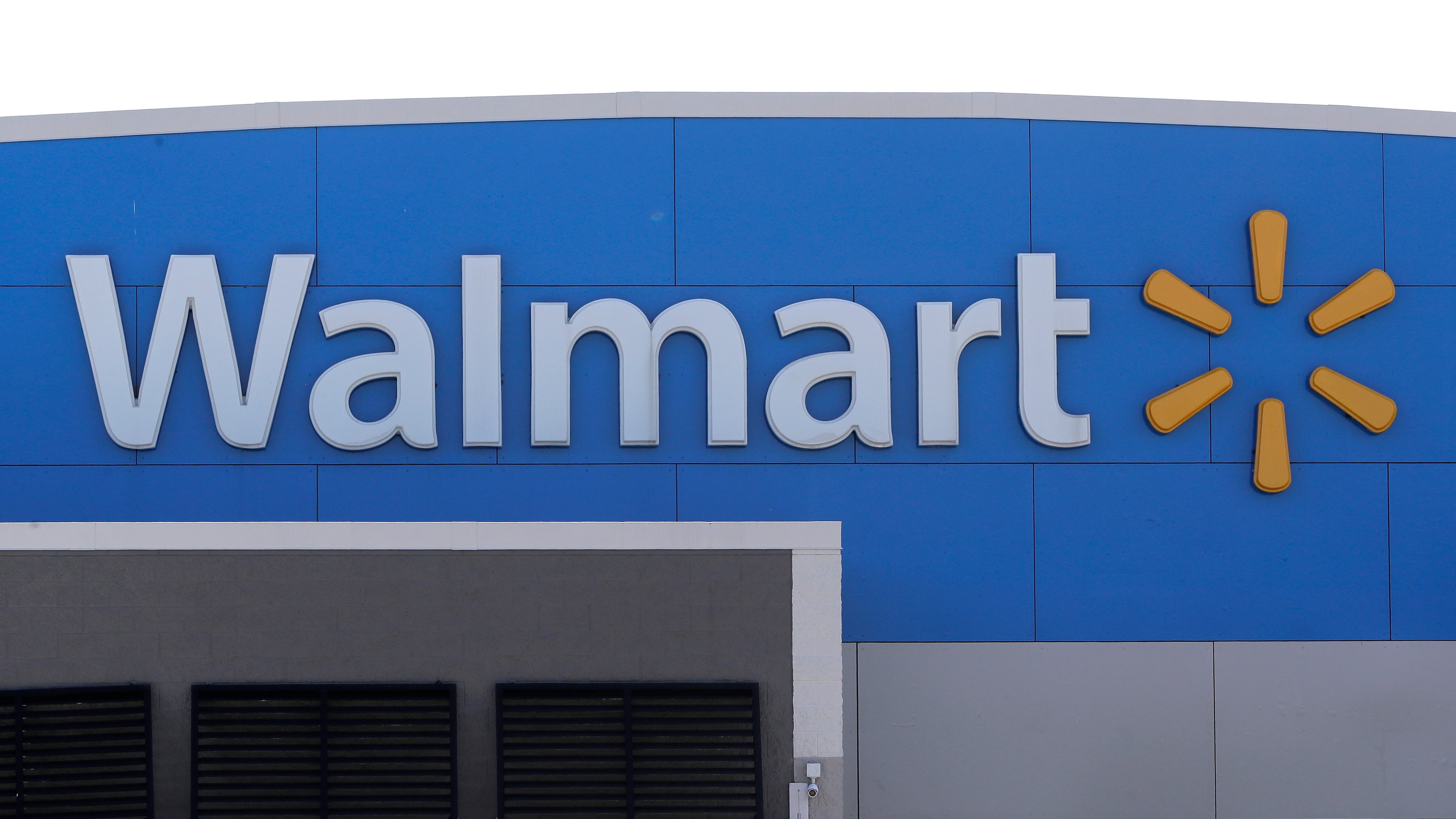 En marzo de 2024, el juez Colm Connolly recortó parte del caso, pero permitió que siguiera la demanda por recetas que Walmart sabía que eran inválidas (AP foto/Steven Senne, archivo)