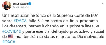 "Día inolvidable. #DACA", concluyó en