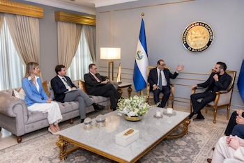 El Salvador y la CAF acordaron una nueva agenda de inversión centrada en educación, salud, aviación y espacios públicos. (Foto cortesía CAF)