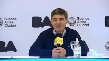 Fernán Quirós, ministro de Salud