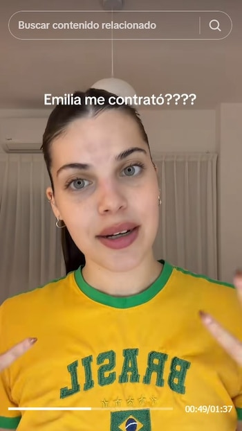 Valen utilizó el éxito del video para postularse como encargada de la reconocida cuenta de fans 'Mala Pero Cutie'