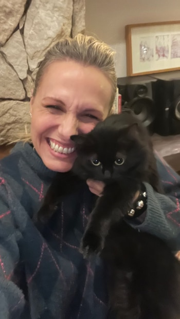 Denise Dumas recuperó a su gata capturas