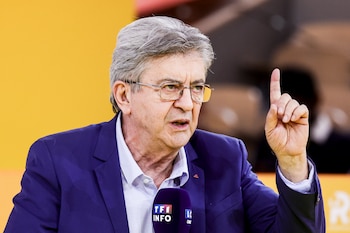 Jean-Luc Mélenchon, líder de La Francia Insumisa, en Roland Garros. 27 de agosto de 2026. (EFE/EPA/Teresa Suárez)