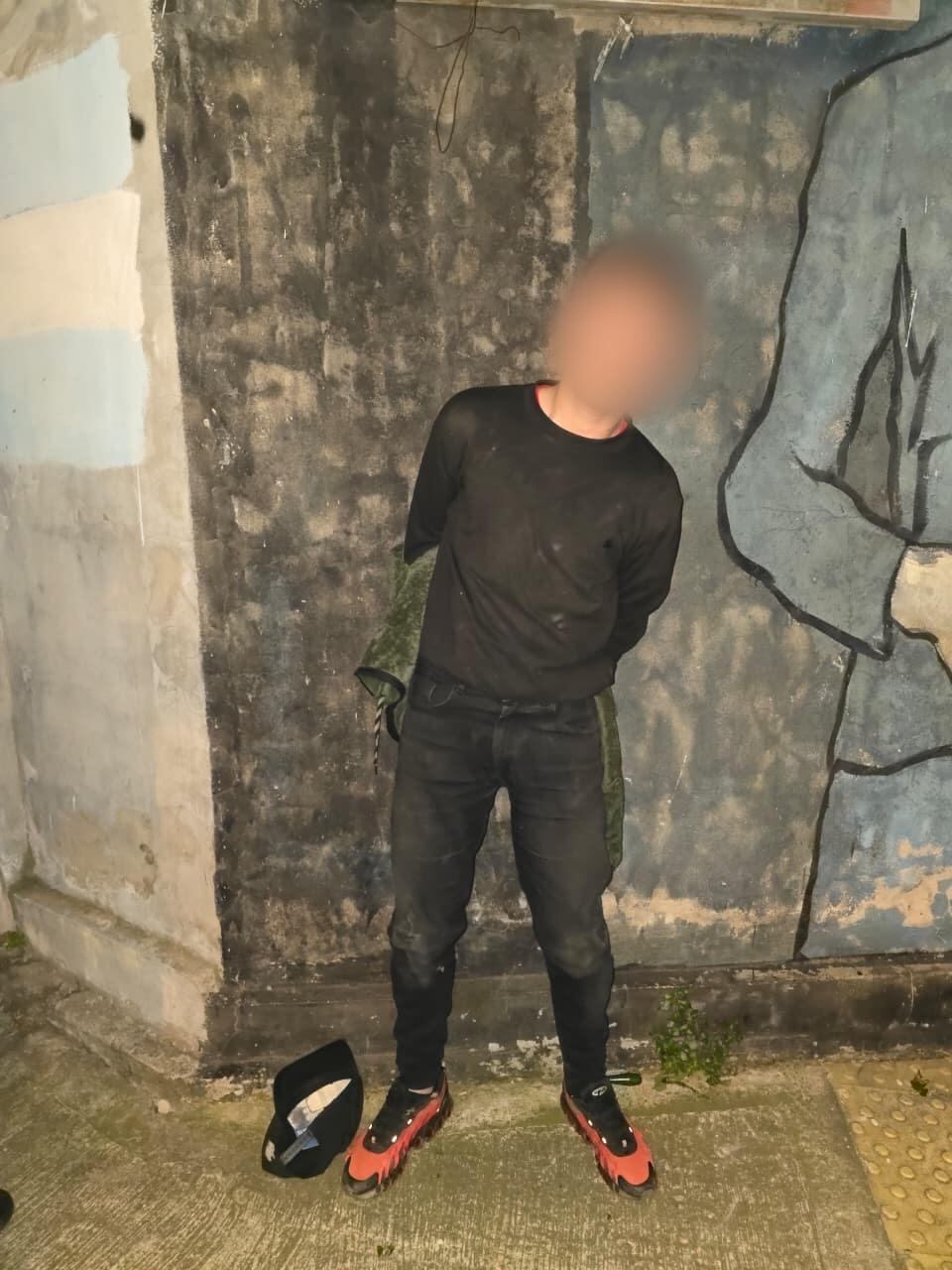 Uno de los detenidos se escondió en una empresa de transporte de la zona de Barracas