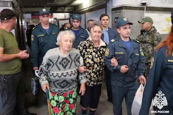 Civiles rusos evacuados de la región de Kursk (Reuters)