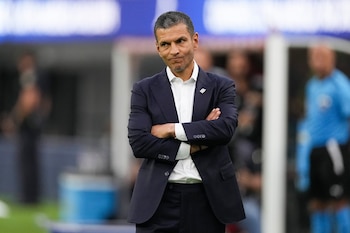 El entrenador de México Jaime Lozano reacciona durante el partido contra Venezuela por el Grupo B de la Copa América, el miércoles 26 de junio de 2024, en Inglewood, California. (AP Foto/Mark J. Terrill)