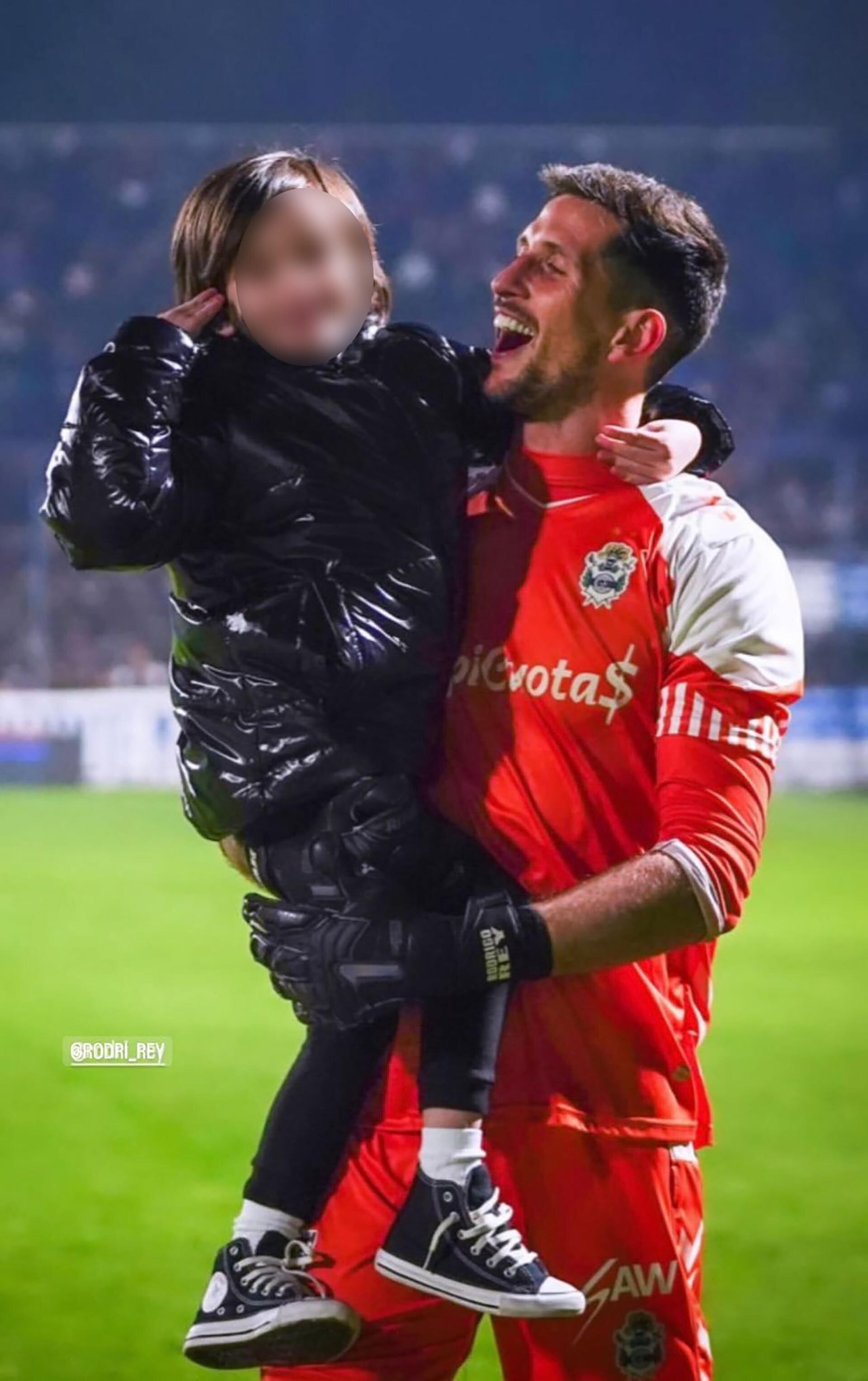 El fallo a favor de la familia Rey constituye un avance judicial con impacto en miles de familias con hijos con Trastornos del Espectro Autista, que en la mayoría de las jurisdicciones argentinas siguen sin recibir la contención, los saberes y el acompañamiento que el sistema educativo debe garantizar