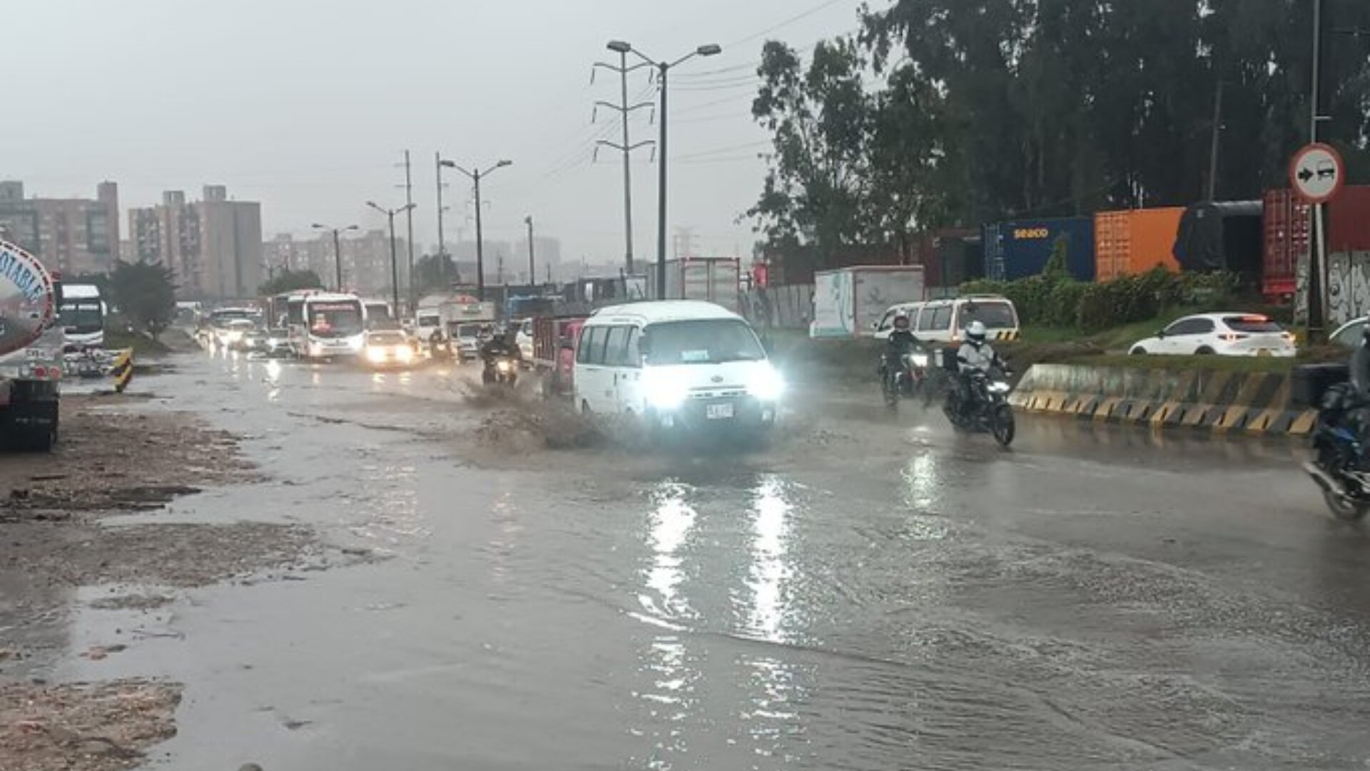 Lluvias torrenciales azotarán Bogotá este fin de semana con riesgo de granizo y deslizamientos — image 4