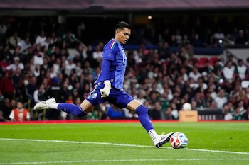 El arquero de Chivas apunta para ser el titular del equipo de Javier Aguirre.