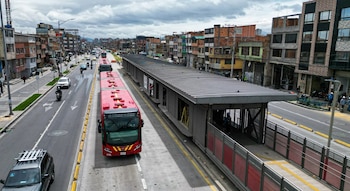 El IDU reconstruyó la estación Patio Bonito con nuevos vagones, taquillas externas y barreras de acceso tras las obras en la avenida Ciudad de Cali - crédito Transmilenio