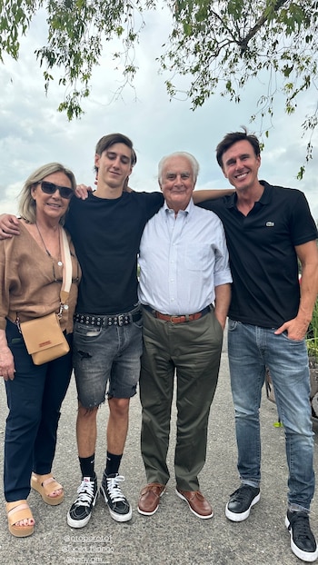 Roberto García Moritán junto a