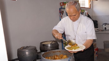 Cocinera que alimentó al papa León XIV cuando era obispo en Chiclayo espera volver a servirle cabrito y arroz con pato en su visita al Perú