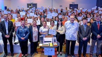 El Salvador entrega 200 canastas digitales a microempresas turísticas y reportan un alza promedio de 40% en ventas