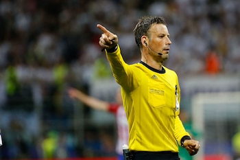 Mark Clattenburg admitió un error