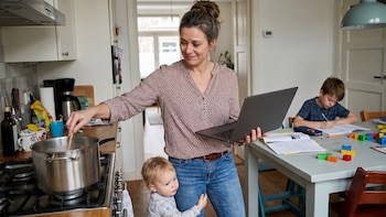 ¿Cuánto ganan las trabajadoras del hogar en México? Mujeres perciben menos ingresos que los hombres del sector
