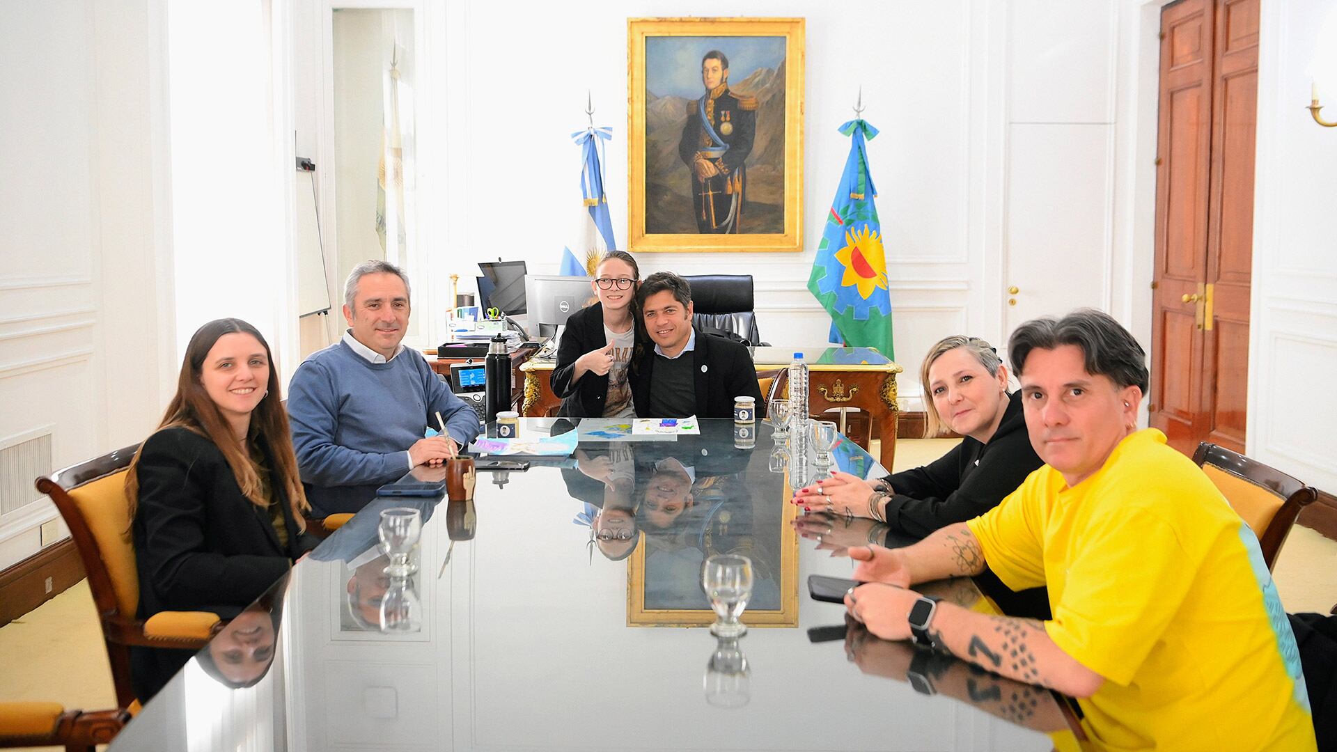 Kicillof junto a Ian Moche y su familia