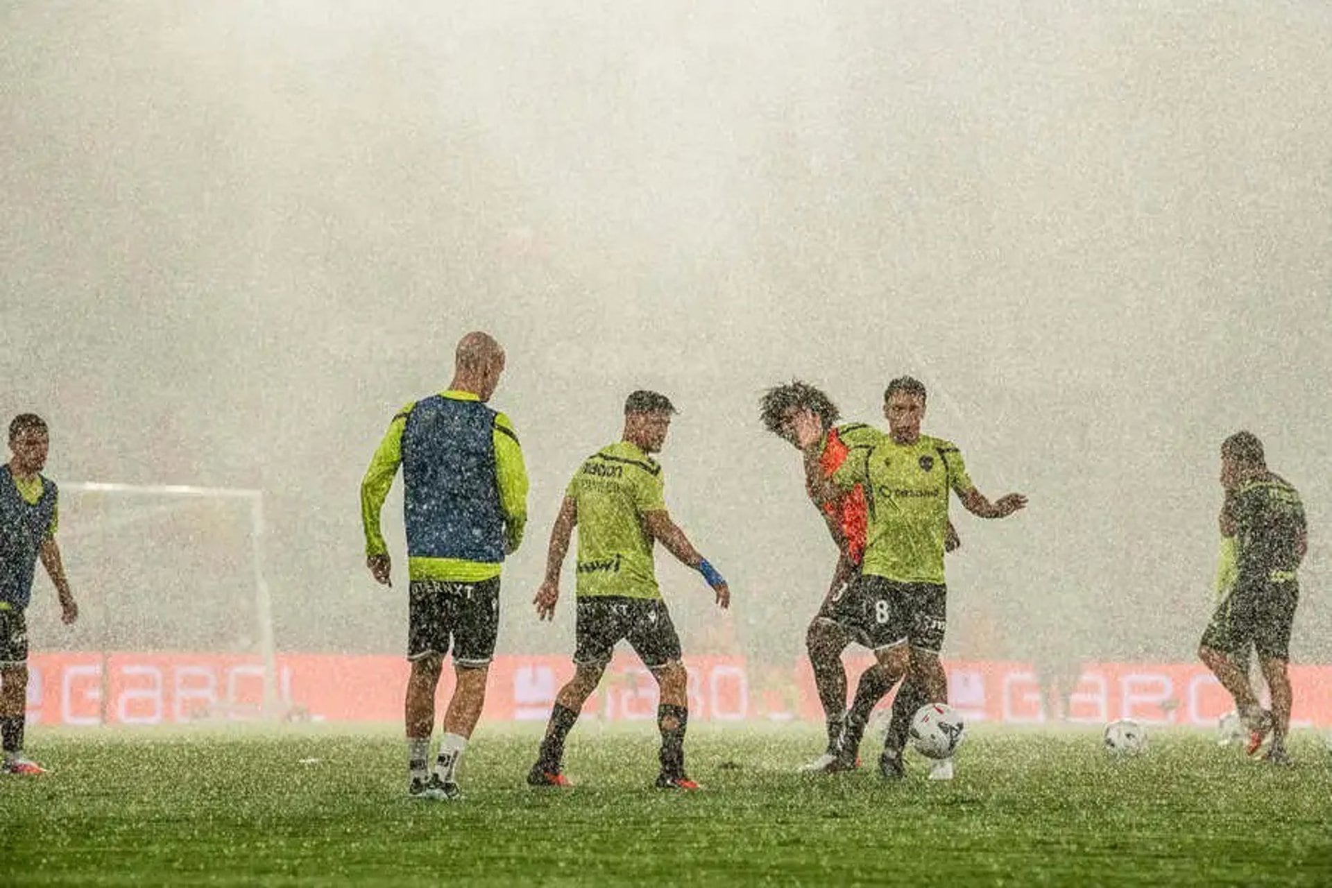 17/09/2026 Imagen de jugadores calentando antes del partido
DEPORTES
LEVANTE UD