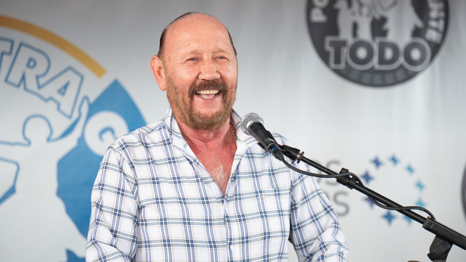 La oposición buscará evitar que el actual mandatario pueda ser reelegido en 2027