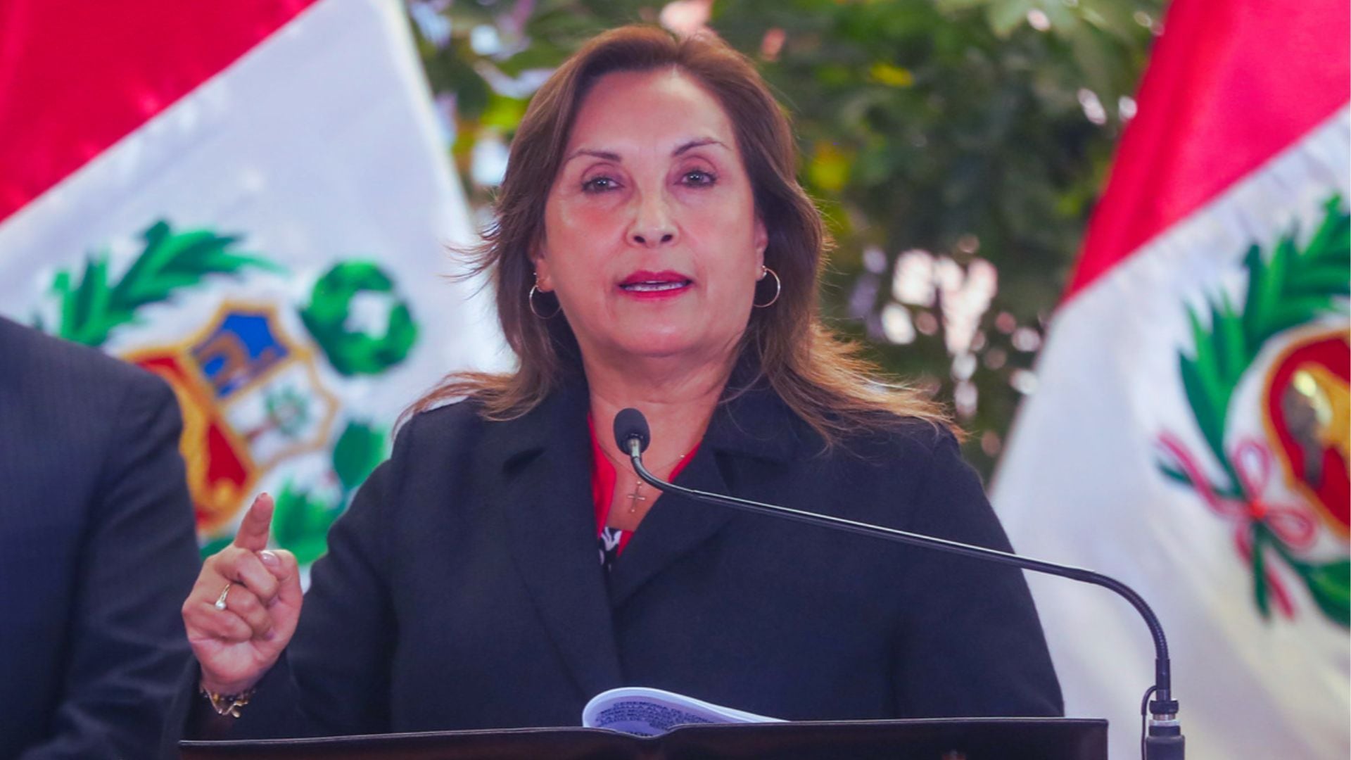 Dina Boluarte afirma que gobernó “en el borde del abismo” y no fue fácil ser presidenta: “Recibí un país devastado”