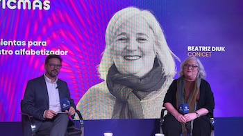 Beatriz Diuk en las Jornadas de Alfabetización de Ticmas: “¿En qué modernidad dejamos a miles de chicos sin saber escribir?”