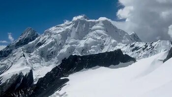 Nevado Uruashraju. (Wikimedia Commons)