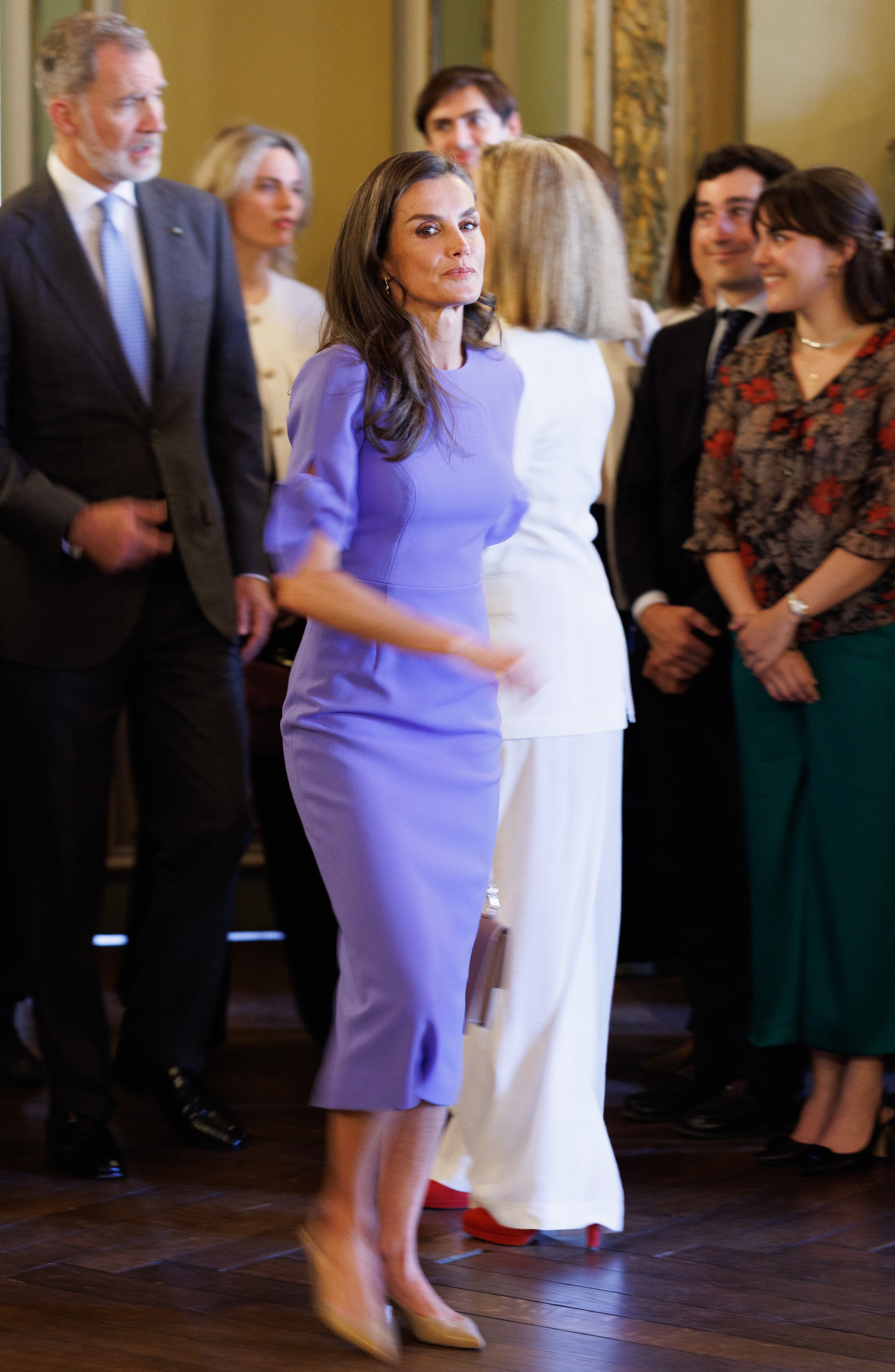 La Reina Letizia durante el acto de clausura del Curso académico 2024/2025 del Colegio de Europa