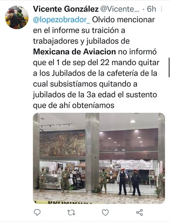 Elementos de la Marina desalojan