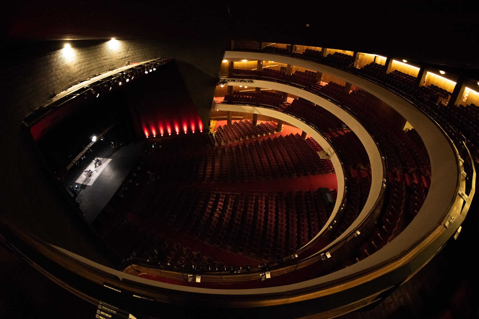 El Teatro Coliseo, el único del mundo que pertenece a un país y está en otro