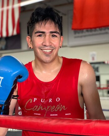 Leo Santa Cruz es el