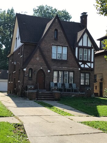 Las casas son de ladrillo