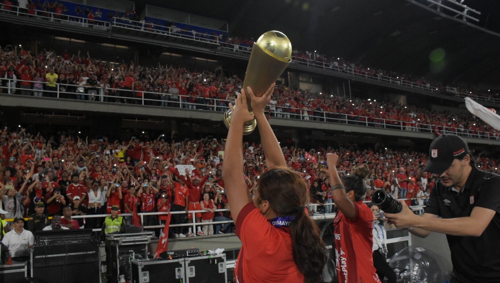 La Liga Femenina 2025 definió a los dos equipos que disputarán la final, luego de unas semifinales llenas de emociones y goles - crédito Colprensa
