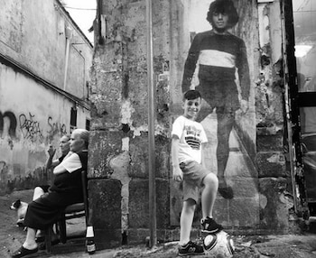 Maradona homenajeado en las calles