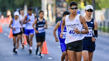 Atletas de categorías U-13, U-15,