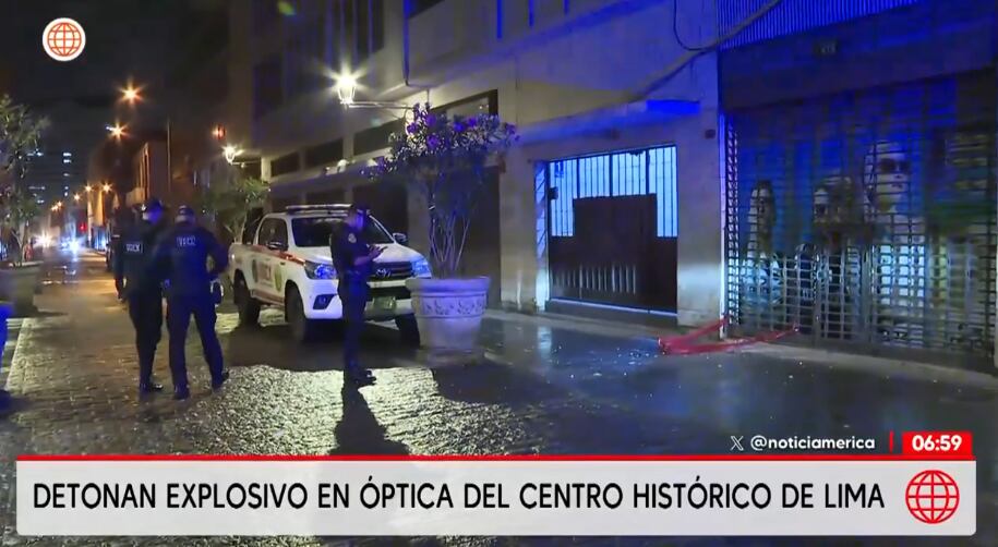 Centro histórico de Lima: cartucho de dinamita explota frente a óptica. Foto: América Noticias.