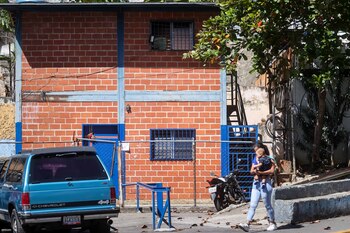 Fotografía de un modulo de atención medica de la Misión Barrio Adentro, el 18 de enero de 2024, en Caracas (Venezuela). EFE/ Miguel Gutiérrez
