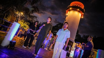 El Parque Recreativo Apulo se convierte en vitrina para el emprendimiento de moda en El Salvador, estas son las imágenes