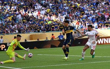 El primer gol de Boca