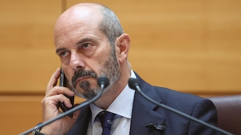 El presidente del Senado acusa al Gobierno de "escamotear" a la cámara alta su labor de control en la crisis de Ceuta