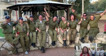 El grupo de colombianos colabora