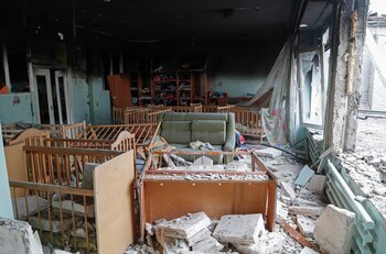 Una casa dañada en Mariupo,