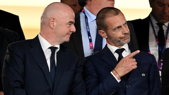 UEFA cree que "no bastará por sí sola la reforma institucional" en FIFA e insiste en "un nuevo liderazgo"