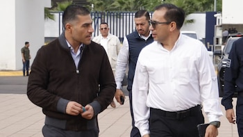 Harfuch y Sinuhé Téllez, secretario de seguridad de Sinaloa. Crédito: X - @OHarfuch