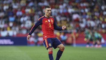 Alejandro Grimaldo: "Hay conversaciones con el Atlético de Madrid, pero nada oficial"