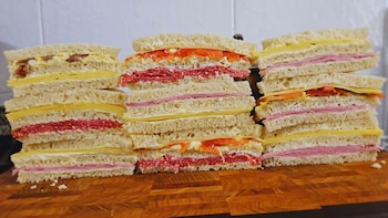 Así es el truco para que los sánguches de miga caseros queden como los de panadería