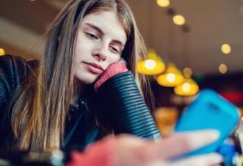 Las personas que aplican orbiting