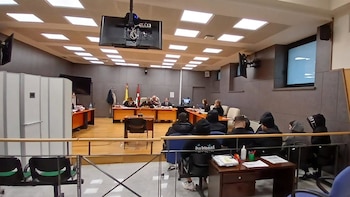 Acusados de agresión homófoba a