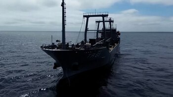 Armada de Ecuador combate la