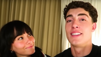 La historia de amor de Aitana y Plex: de cruzarse en Japón durante la vuelta al mundo a una relación marcada por ‘Superestrella’