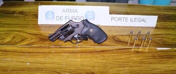 Entre los elementos decomisados durante