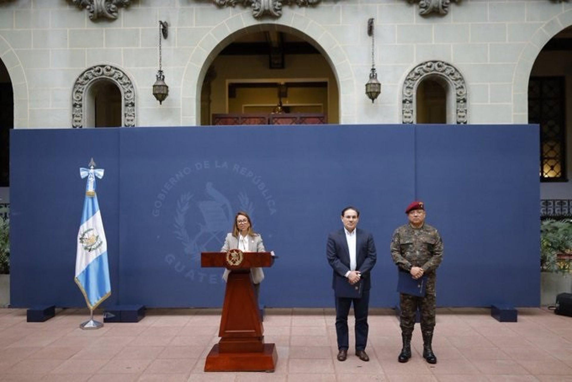 Guatemala despeja 34 bloqueos en medio de tensión por combustibles y choque con la justicia